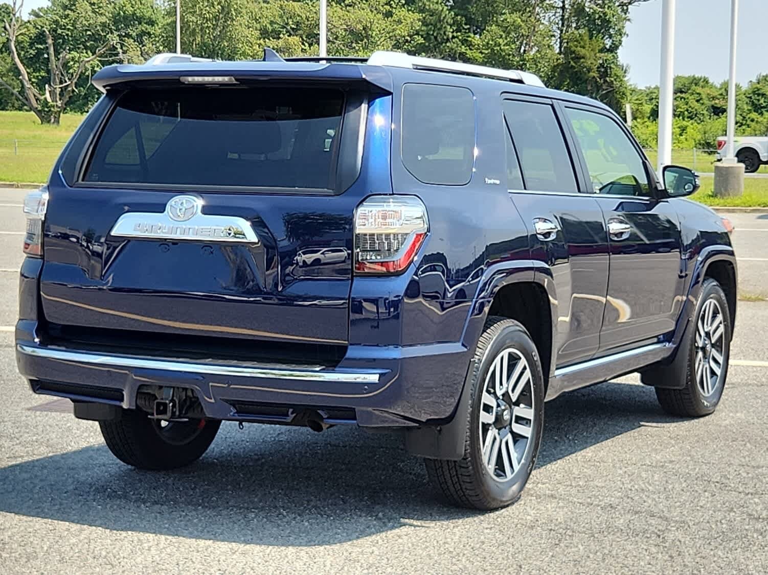 2024 Toyota 4Runner Limited photo 3