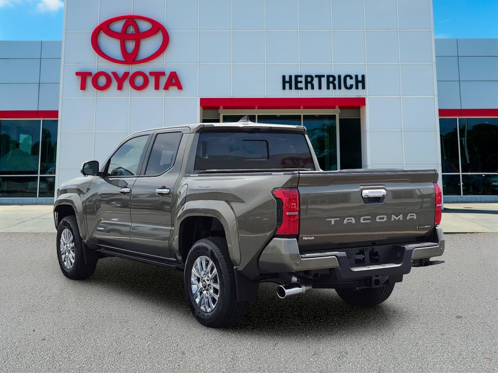 2026 Toyota Tacoma Limited - Photo 7