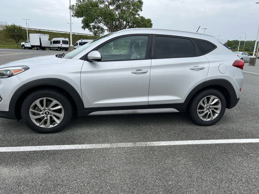 Used 2017 Hyundai Tucson SE Sport Utility