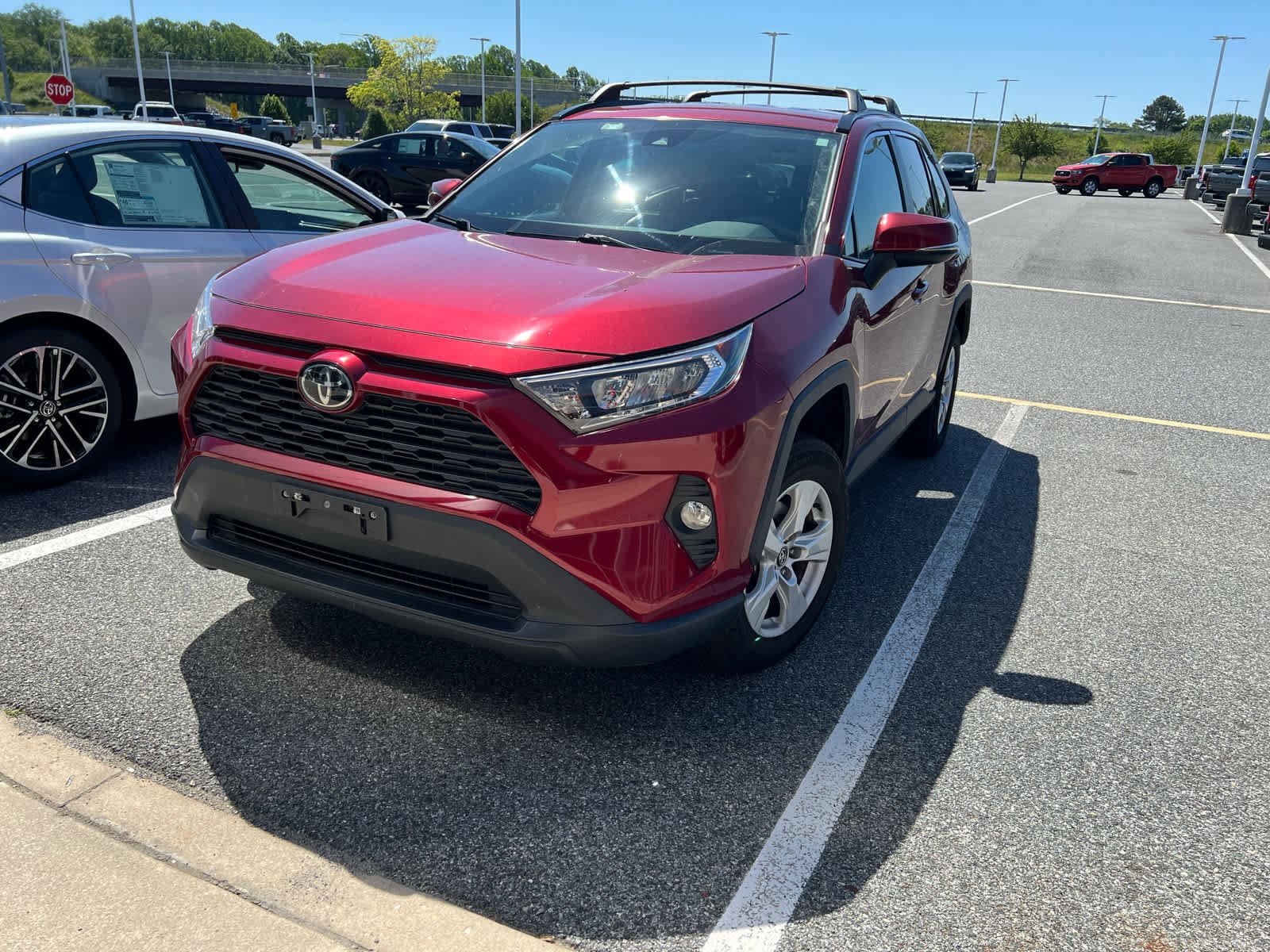 2021 Toyota RAV4 XLE AWD's photo