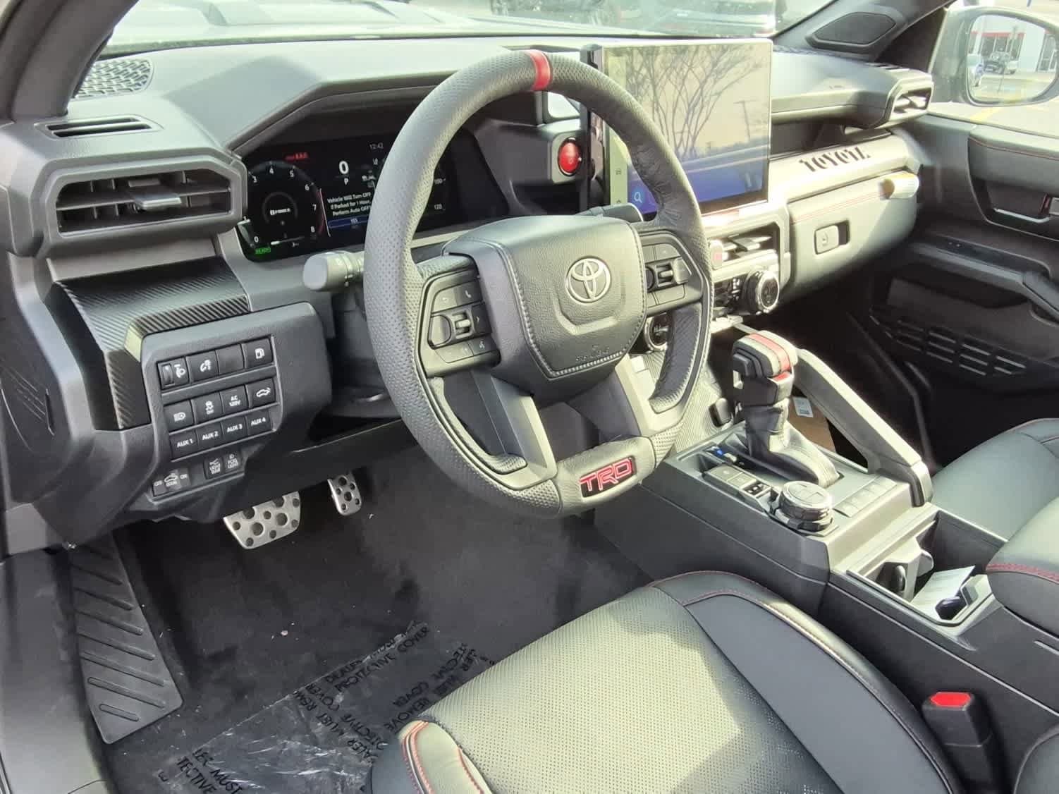 2025 Toyota Tacoma TRD Pro - Photo 10