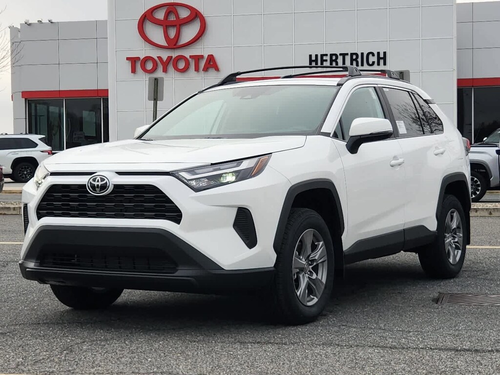 New 2025 Toyota RAV4 XLE SUV