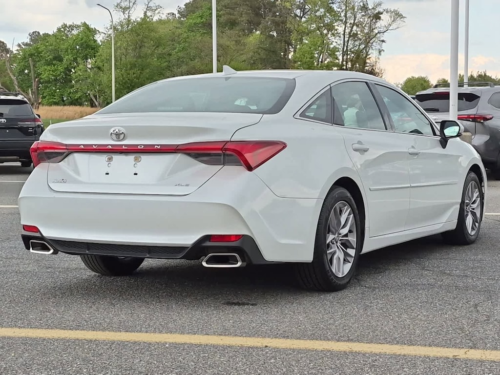 Used 2021 Toyota Avalon XLE Car