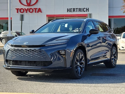 2025 Toyota Crown Signia Limited SUV