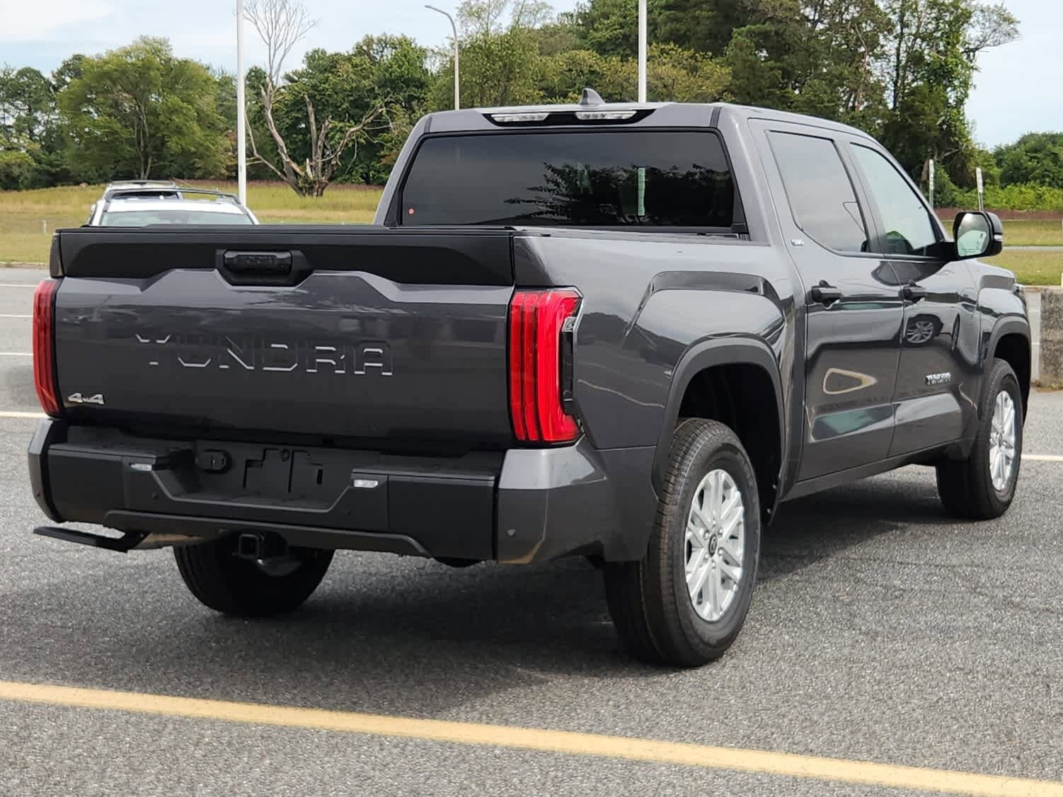 2026 Toyota Tundra SR5 photo 2