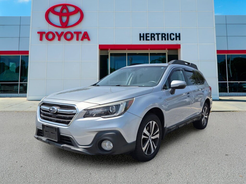 Used 2018 Subaru Outback Limited Sport Utility
