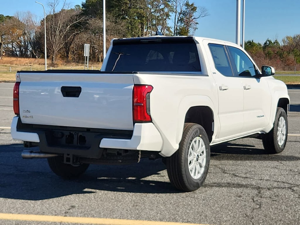 New 2025 Toyota Tacoma SR5 Truck Double Cab