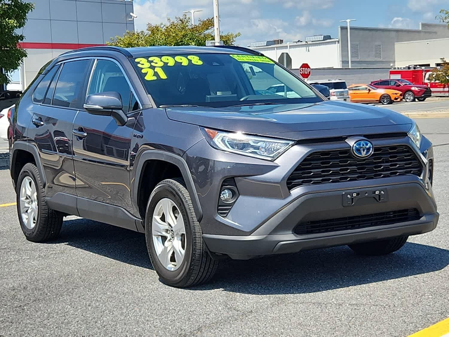 Used 2021 Toyota RAV4 XLE with VIN 4T3RWRFV0MU041162 for sale in Milford, DE