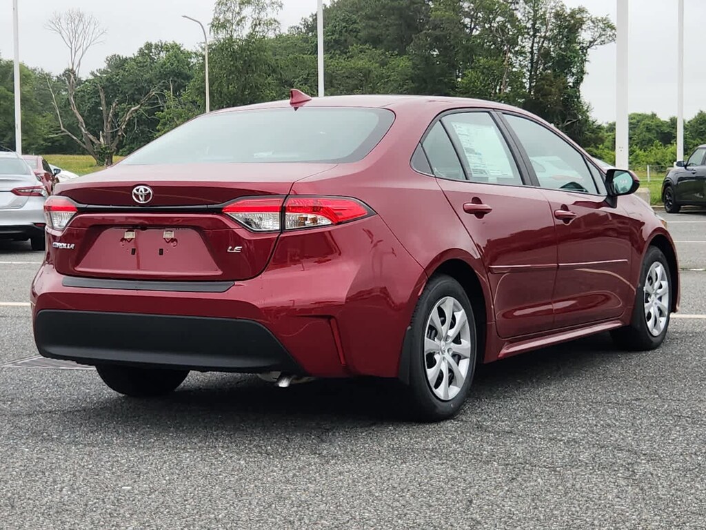Used 2025 Toyota Corolla LE Car