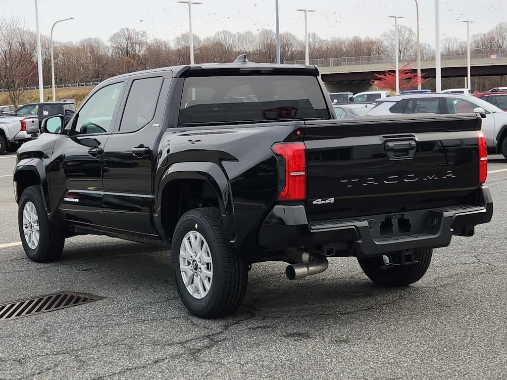 New 2025 Toyota Tacoma SR5 Truck Double Cab