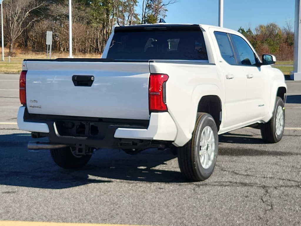 New 2025 Toyota Tacoma SR5 Truck Double Cab