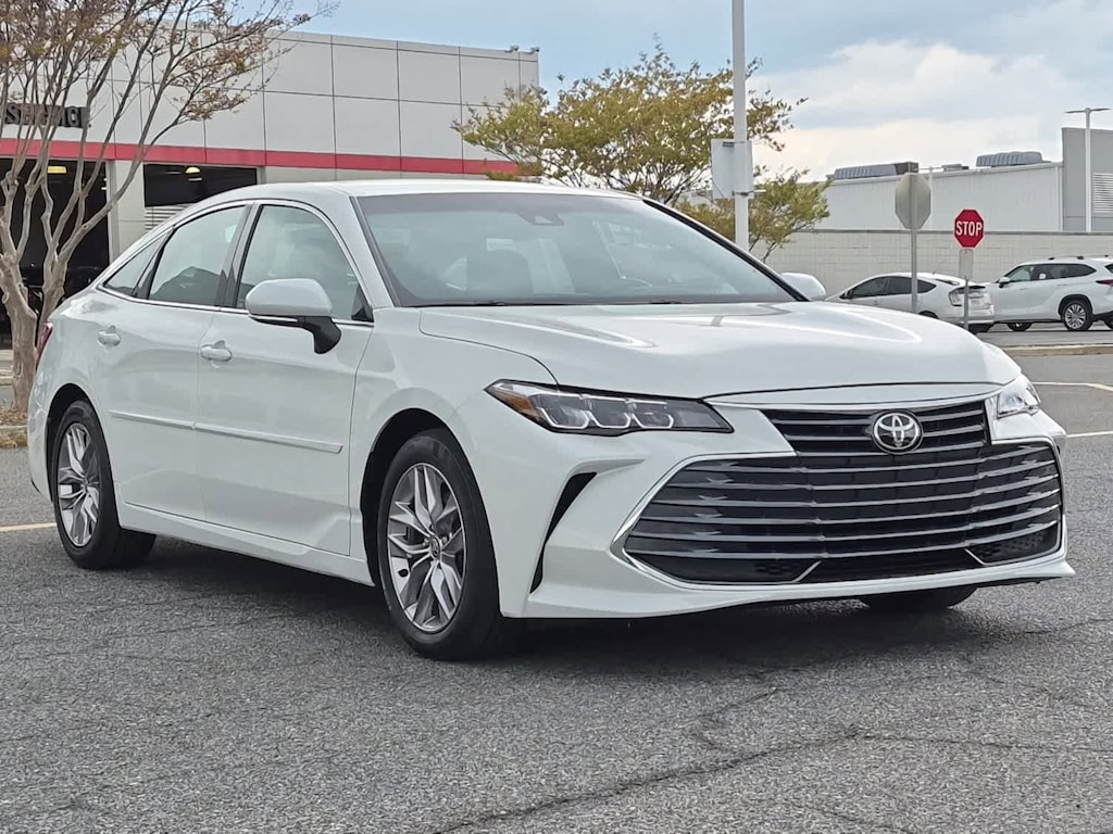 Used 2021 Toyota Avalon XLE Car
