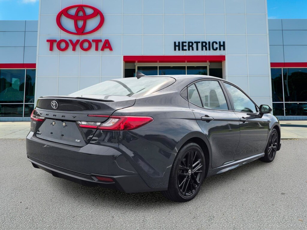 Used 2025 Toyota Camry SE Sedan