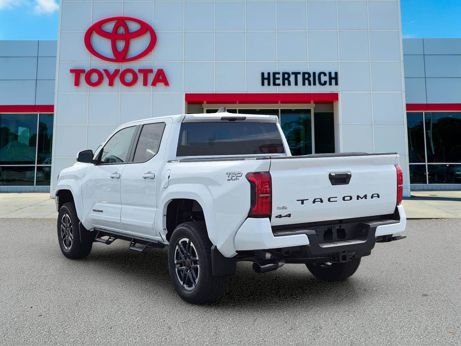2026 Toyota Tacoma TRD Sport - Photo 7