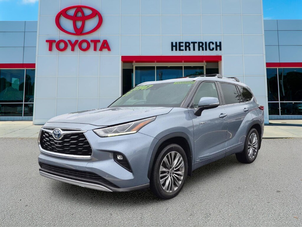 Used 2021 Toyota Highlander Hybrid Platinum Sport Utility