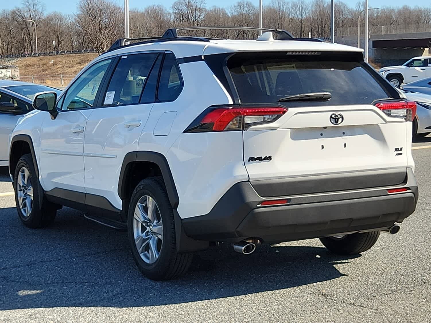 2025 Toyota RAV4 XLE Sport photo 4