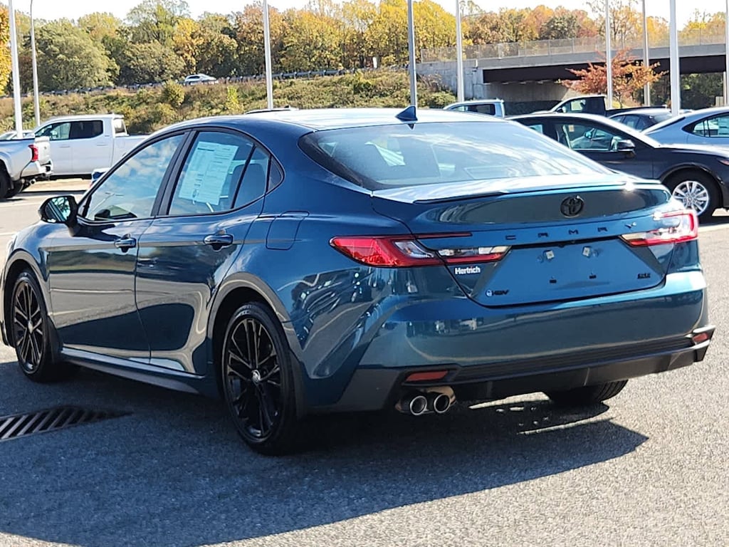Used 2025 Toyota Camry SE Car