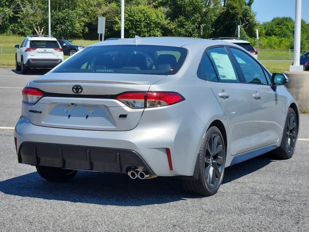 Used 2025 Toyota Corolla SE Car