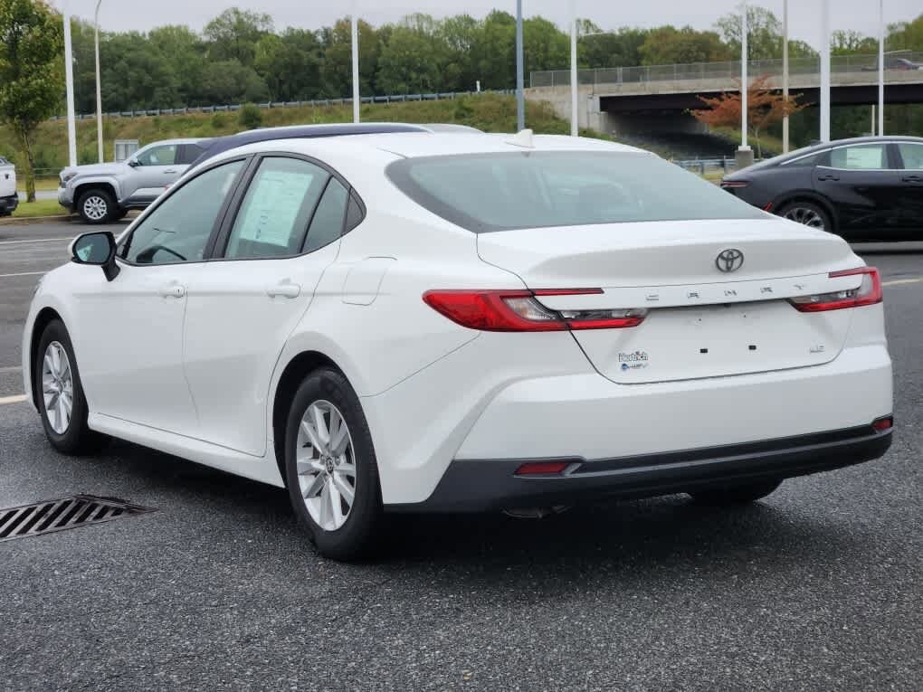 2025 Toyota Camry LE photo 3