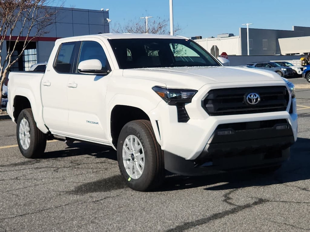 New 2025 Toyota Tacoma SR5 Truck Double Cab