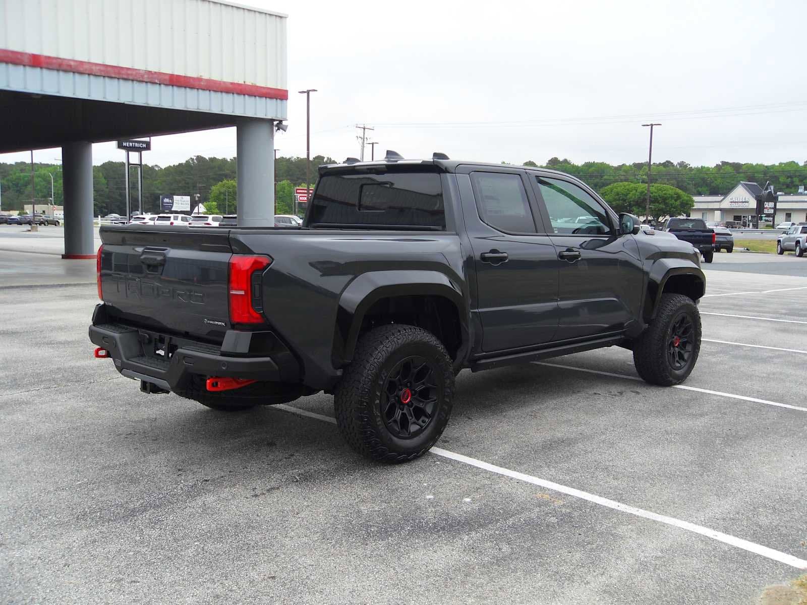 2026 Toyota Tacoma TRD Pro - Photo 5