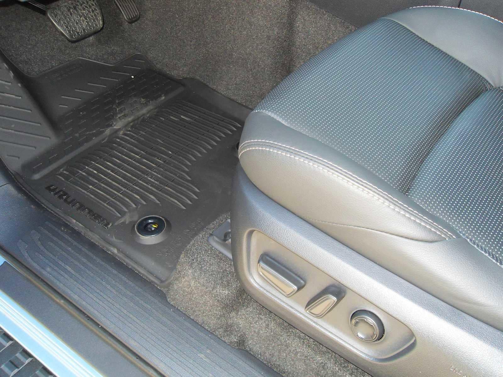 2026 Toyota 4Runner Limited - Photo 21
