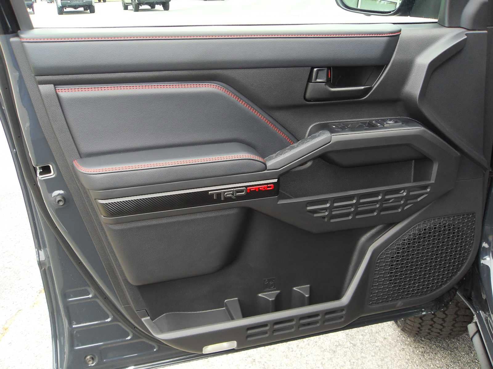 2026 Toyota Tacoma TRD Pro - Photo 25