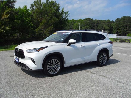 2025 Toyota Highlander Hybrid Limited 25th Edition SUV