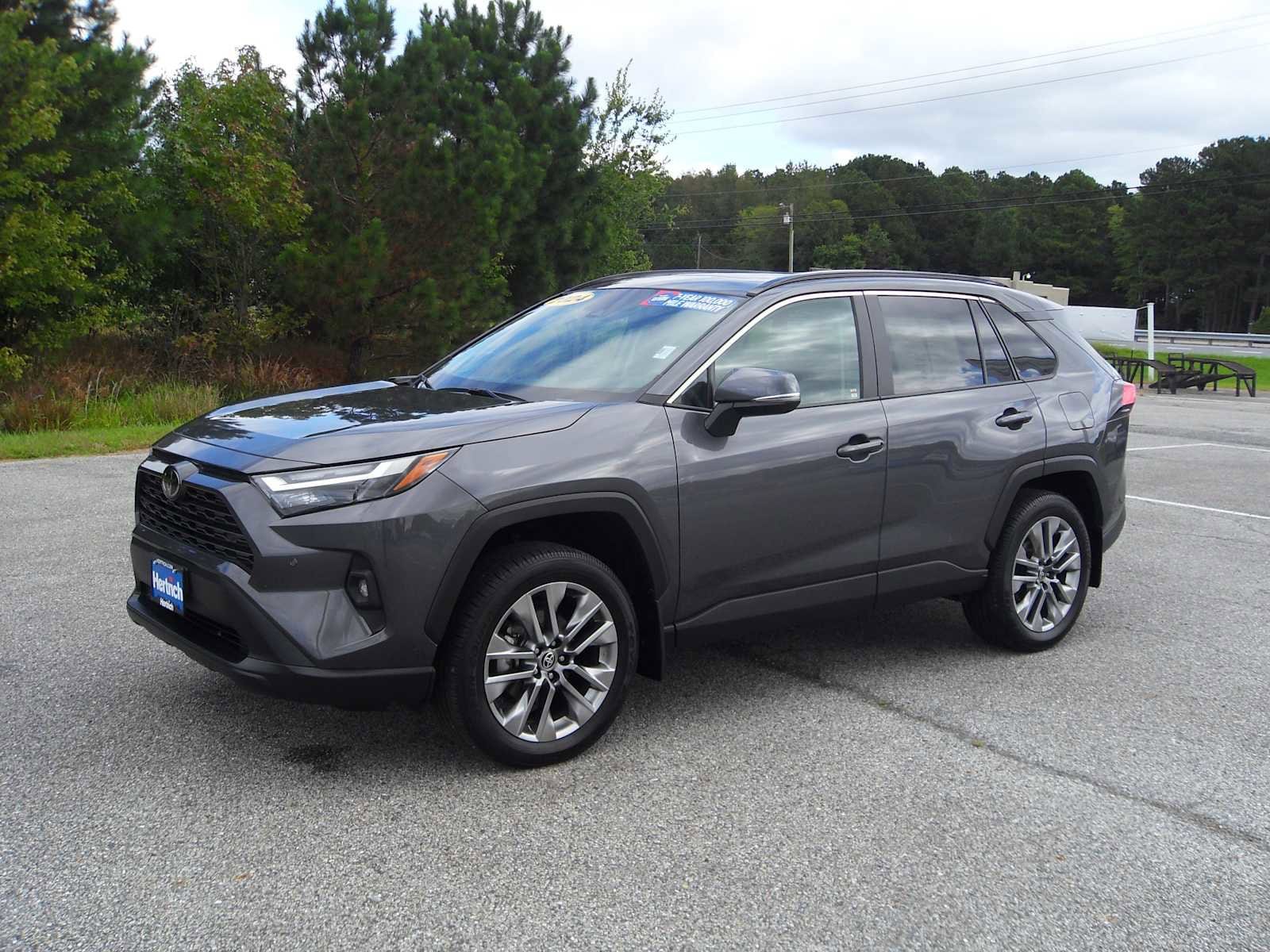 2024 Toyota RAV4 XLE Premium's photo