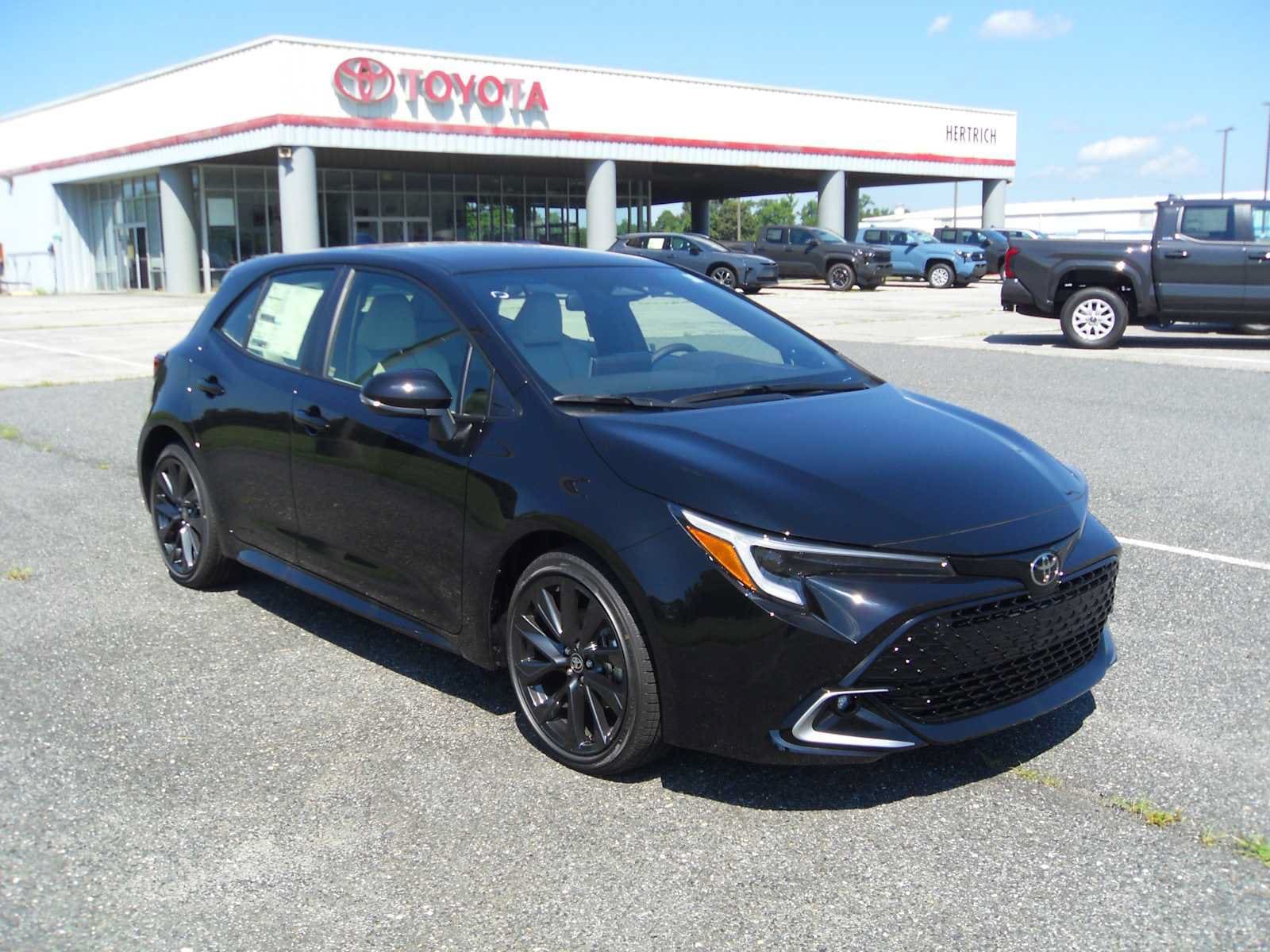 2026 Toyota Corolla Hatchback XSE - Photo 7