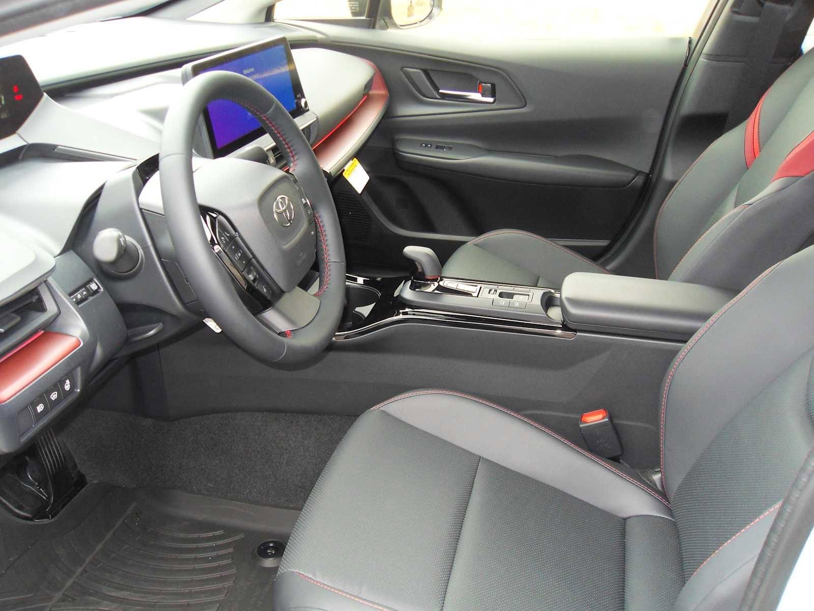 2026 Toyota Prius Plug-in Hybrid XSE - Photo 16