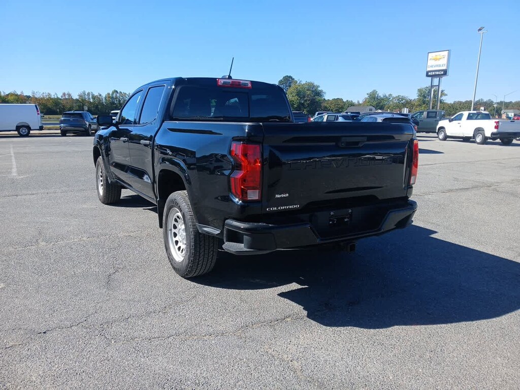 Used 2023 Chevrolet Colorado WT Truck Crew Cab