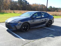 2026 Toyota Camry SE Sedan