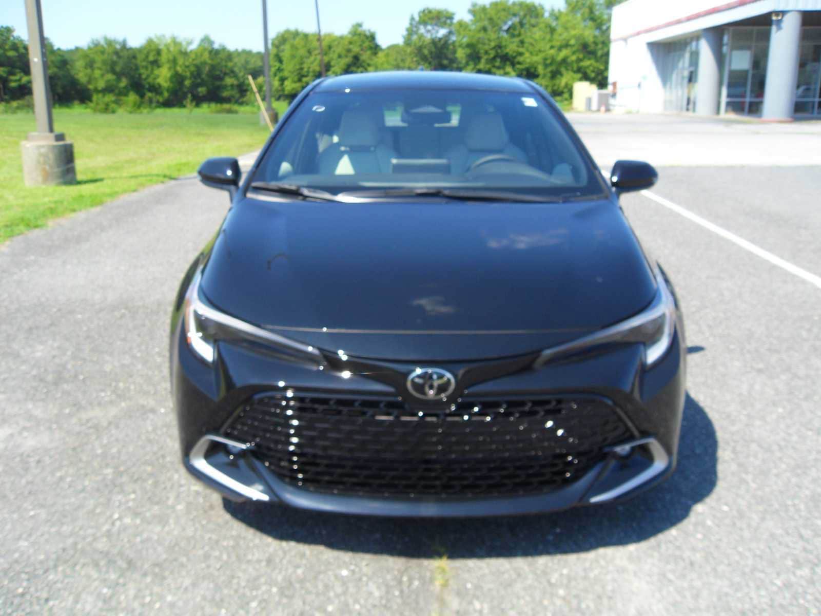 2026 Toyota Corolla Hatchback XSE - Photo 8