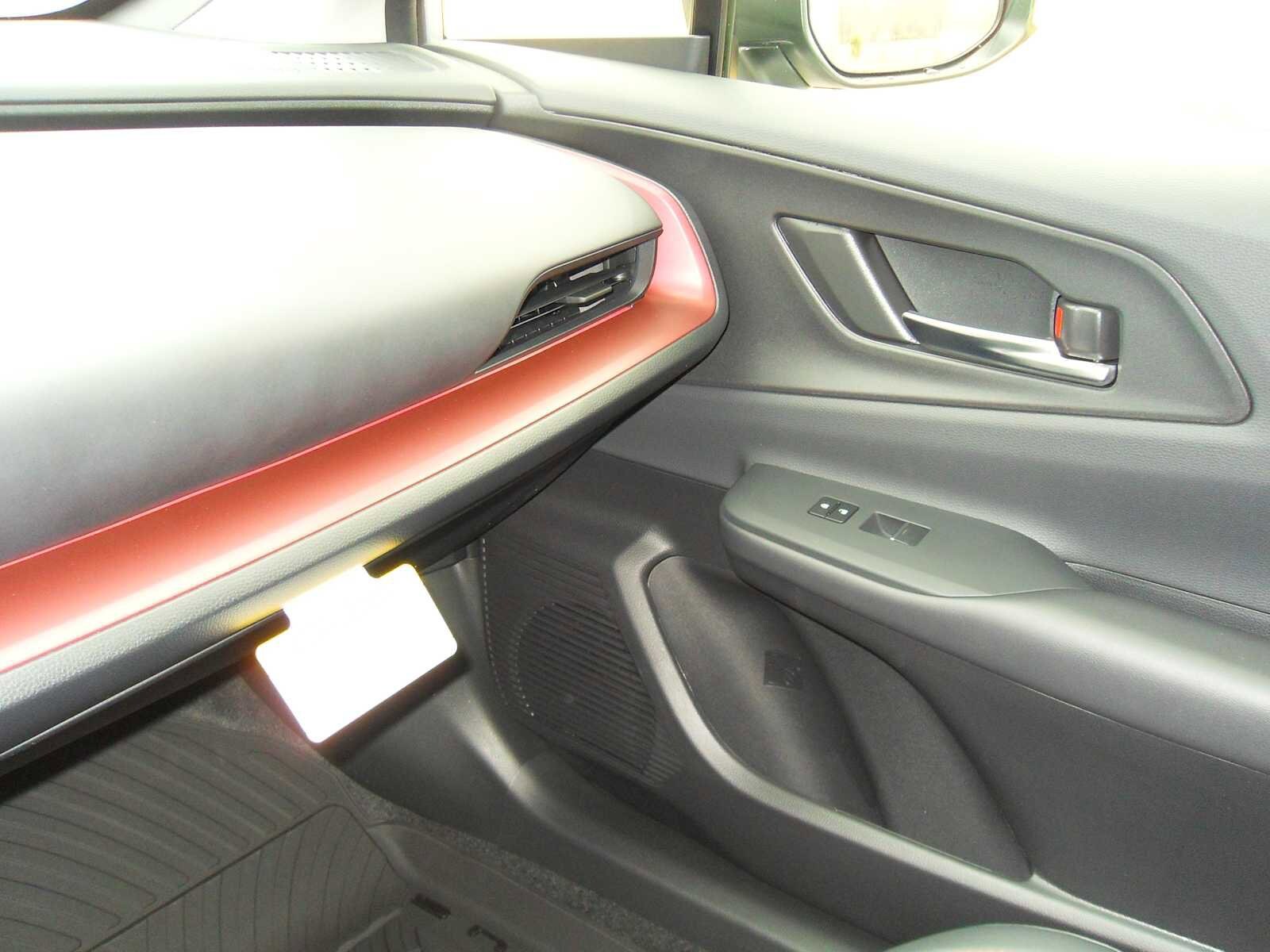 2026 Toyota Prius Plug-in Hybrid XSE - Photo 21