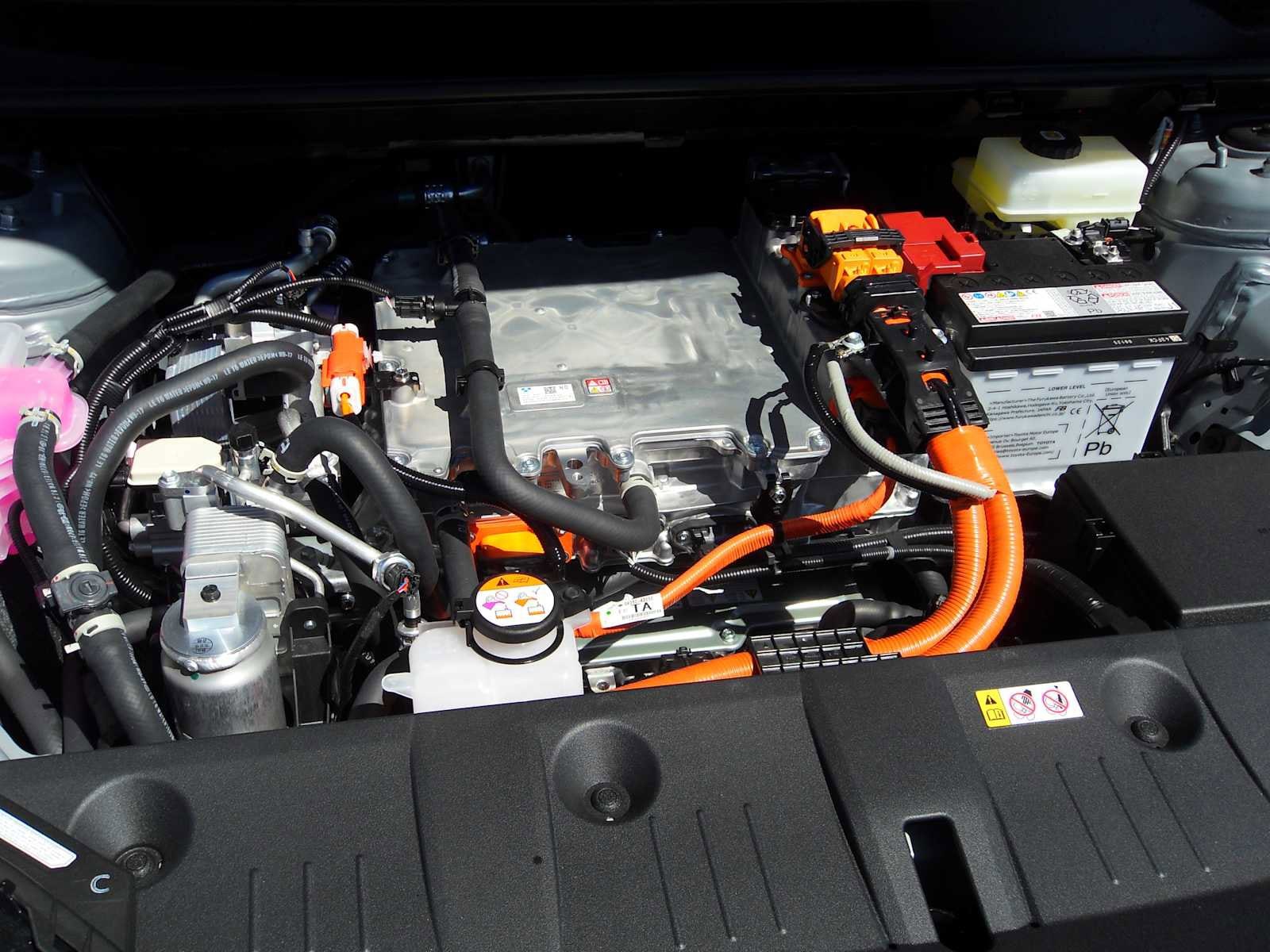 2026 Toyota C-HR SE - Photo 12