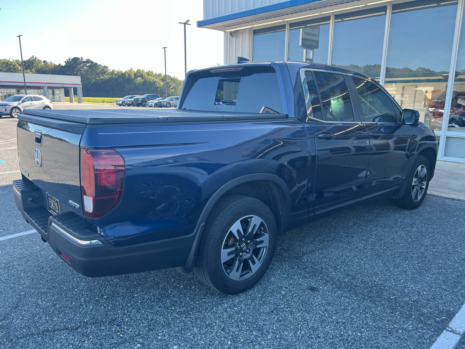 2019 Honda Ridgeline RTL-T photo 2