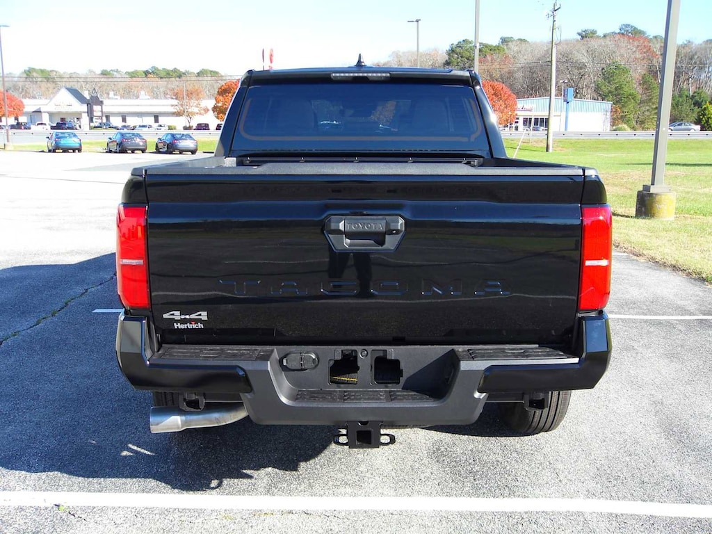 New 2025 Toyota Tacoma SR5 Truck Double Cab