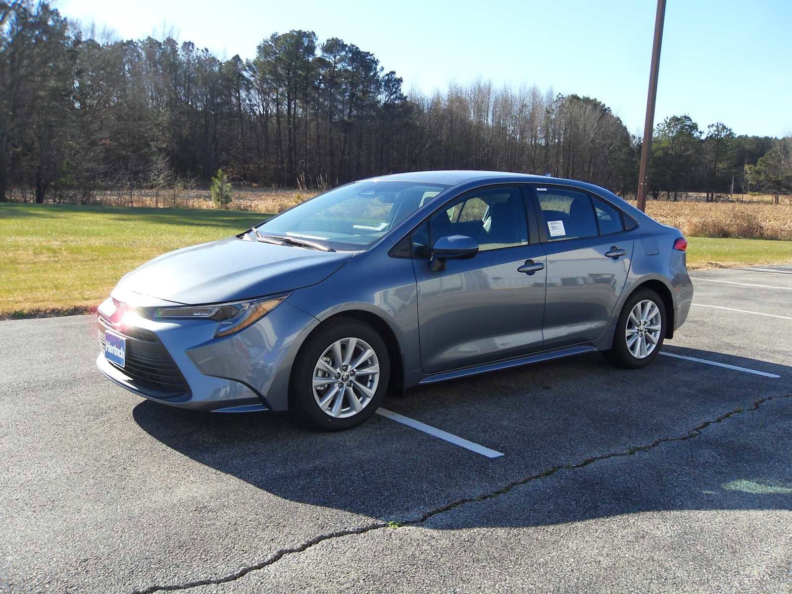 2026 Toyota Corolla LE's photo