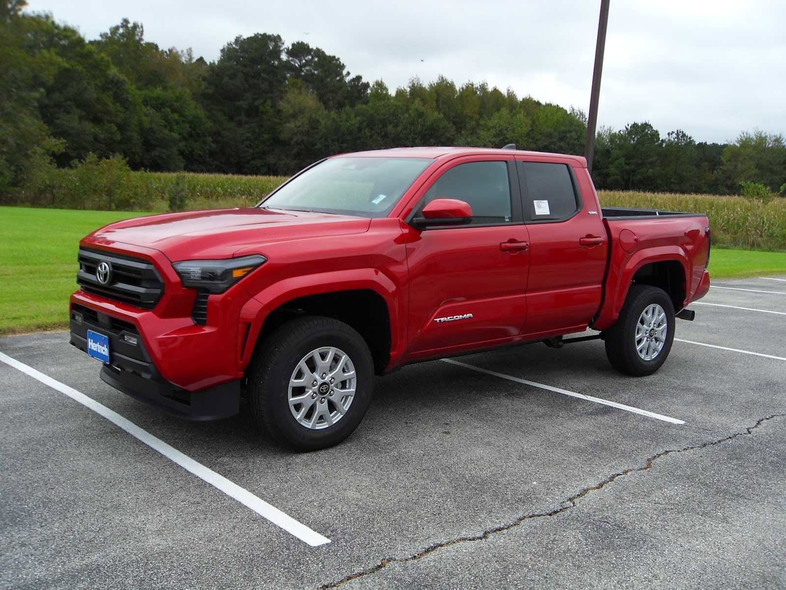 2025 Toyota Tacoma SR5's photo
