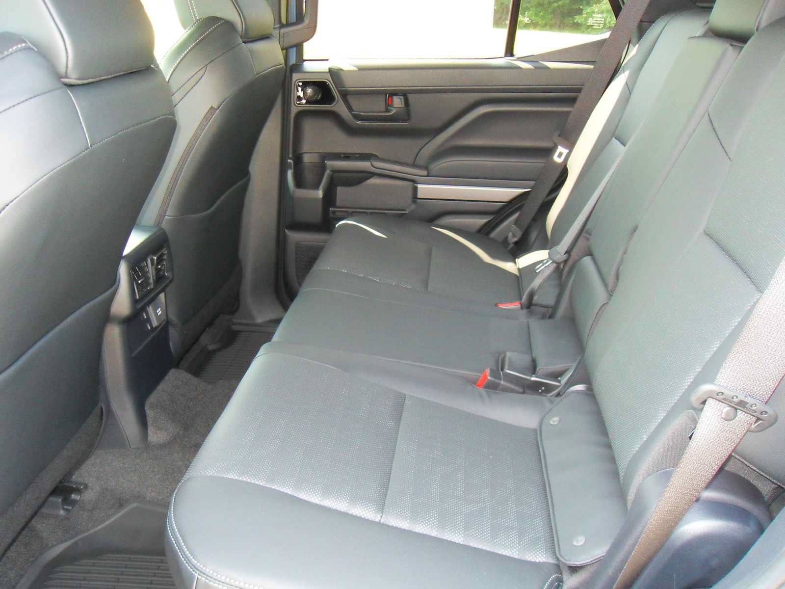 2026 Toyota 4Runner TRD Off-Road Premium - Photo 17
