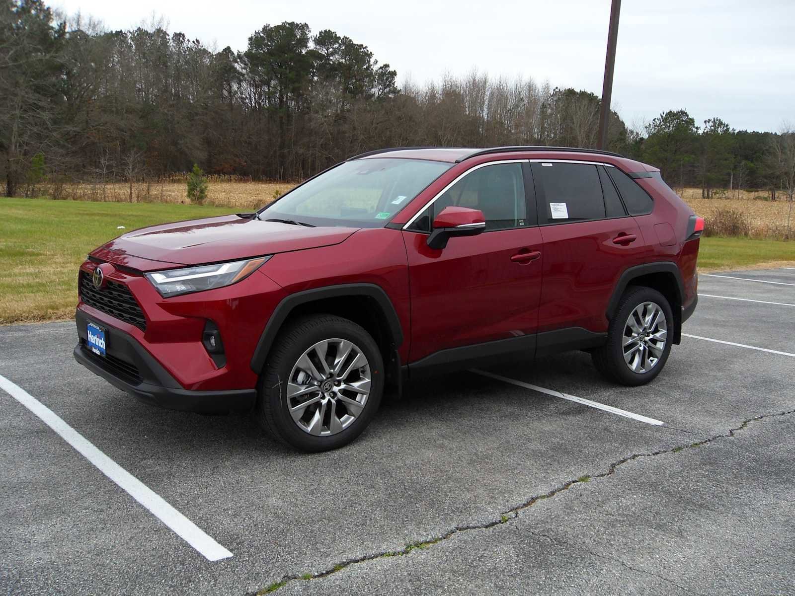2025 Toyota RAV4 XLE Premium's photo