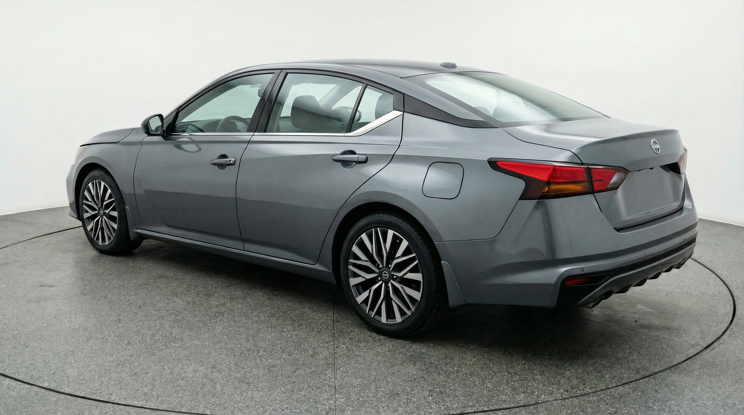 Thumbnail: 2025 Nissan Altima - 5