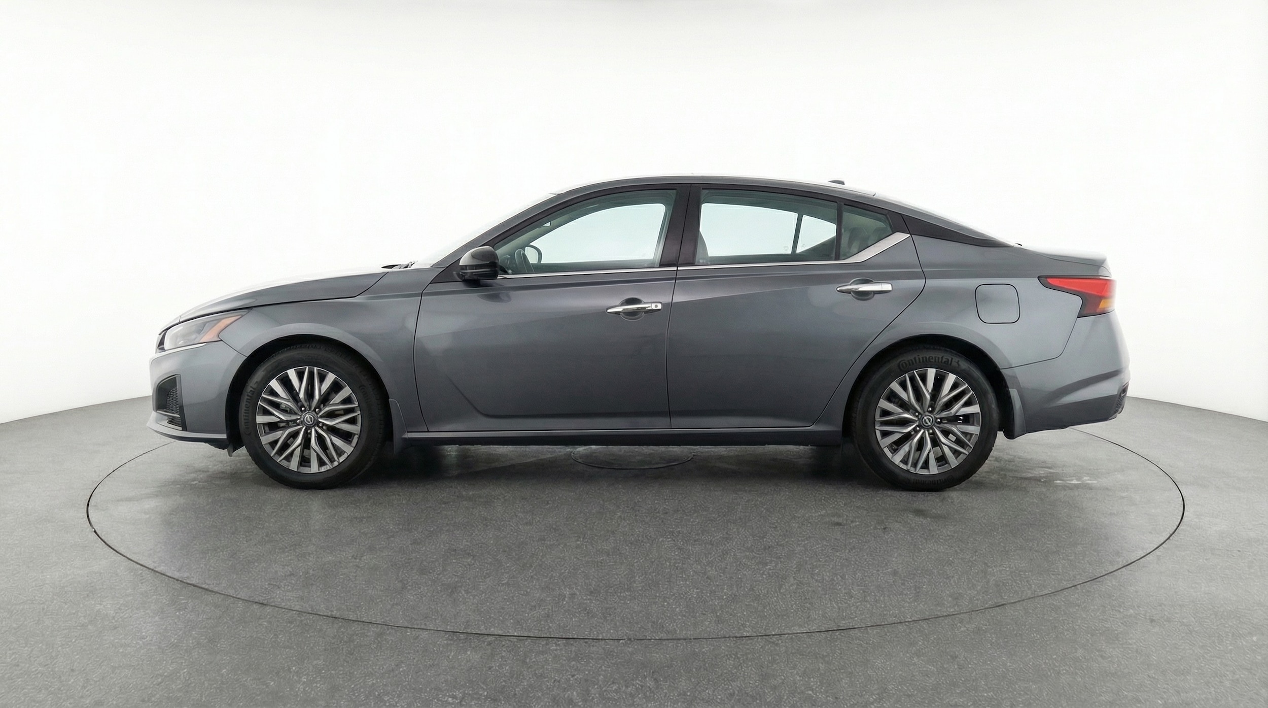 Thumbnail: 2025 Nissan Altima - 4