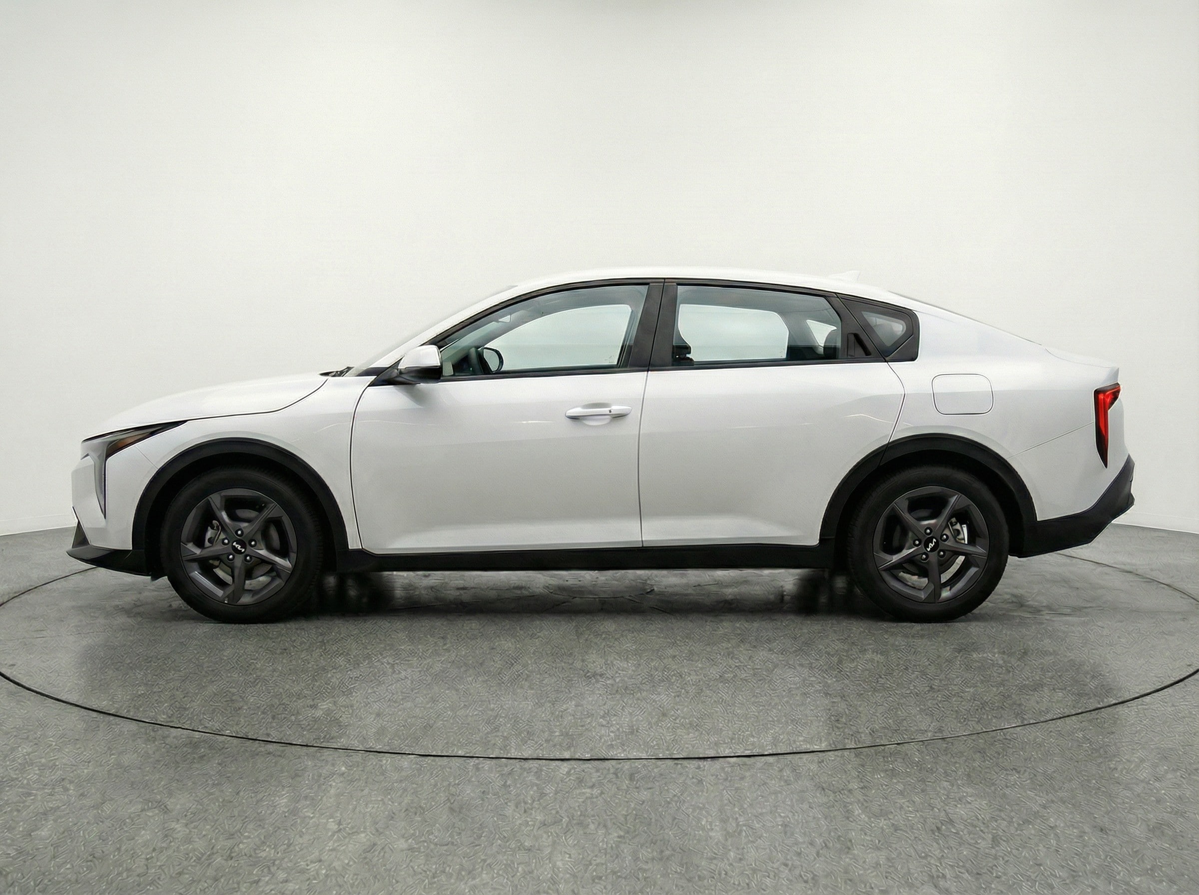 Thumbnail: 2025 Kia K4 - 4