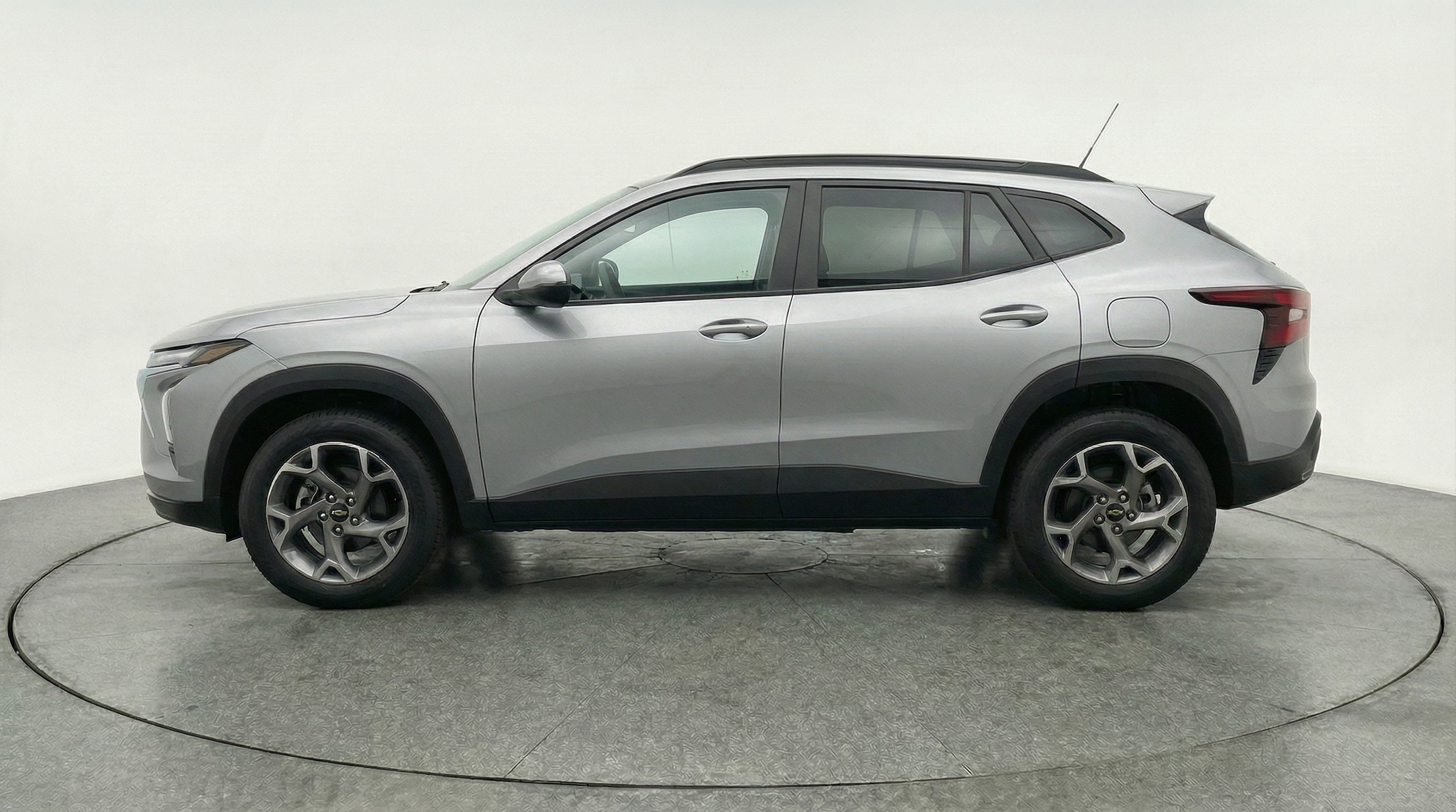 Thumbnail: 2025 Chevrolet Trax - 4