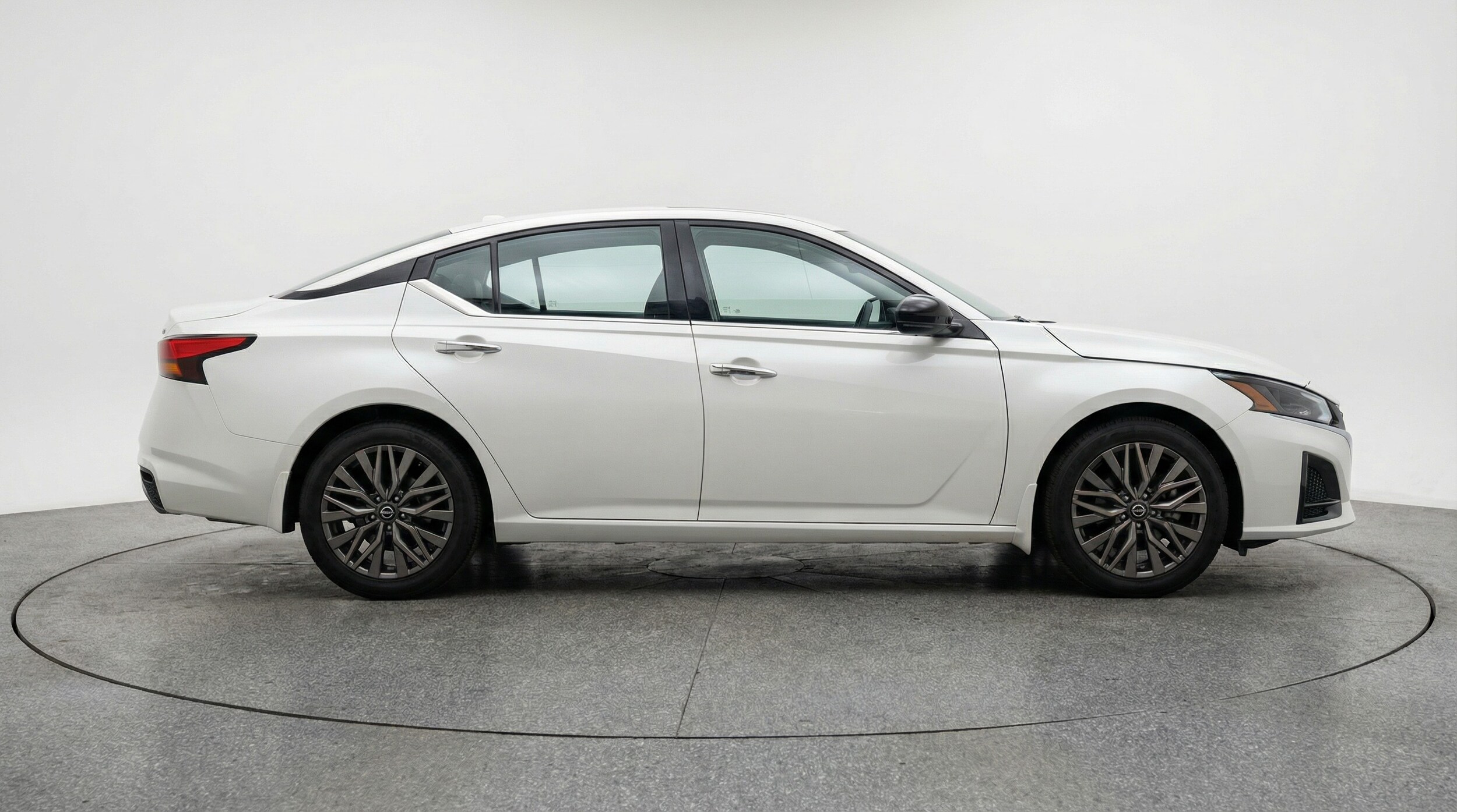 Thumbnail: 2025 Nissan Altima - 8