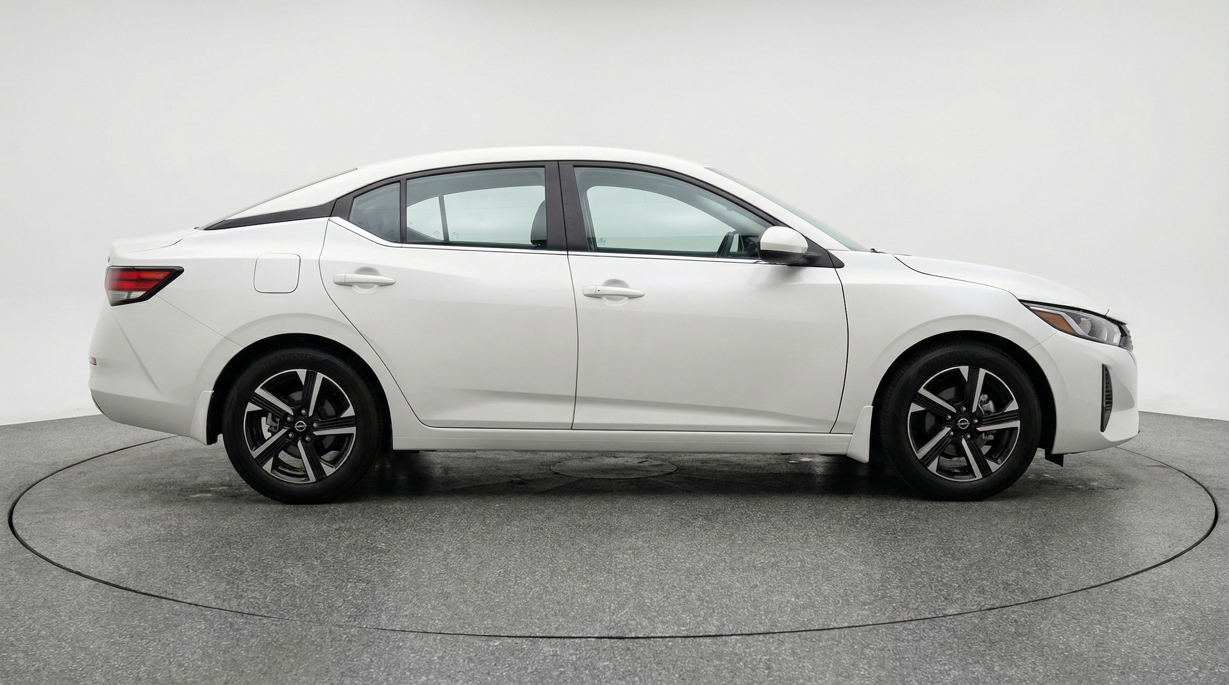 Thumbnail: 2025 Nissan Sentra - 11