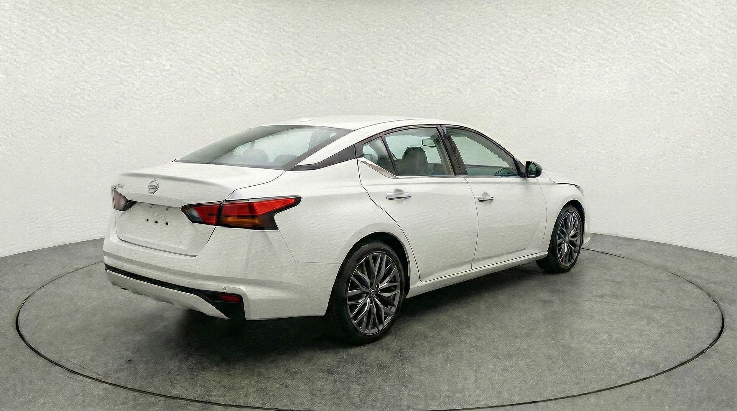 Thumbnail: 2025 Nissan Altima - 7