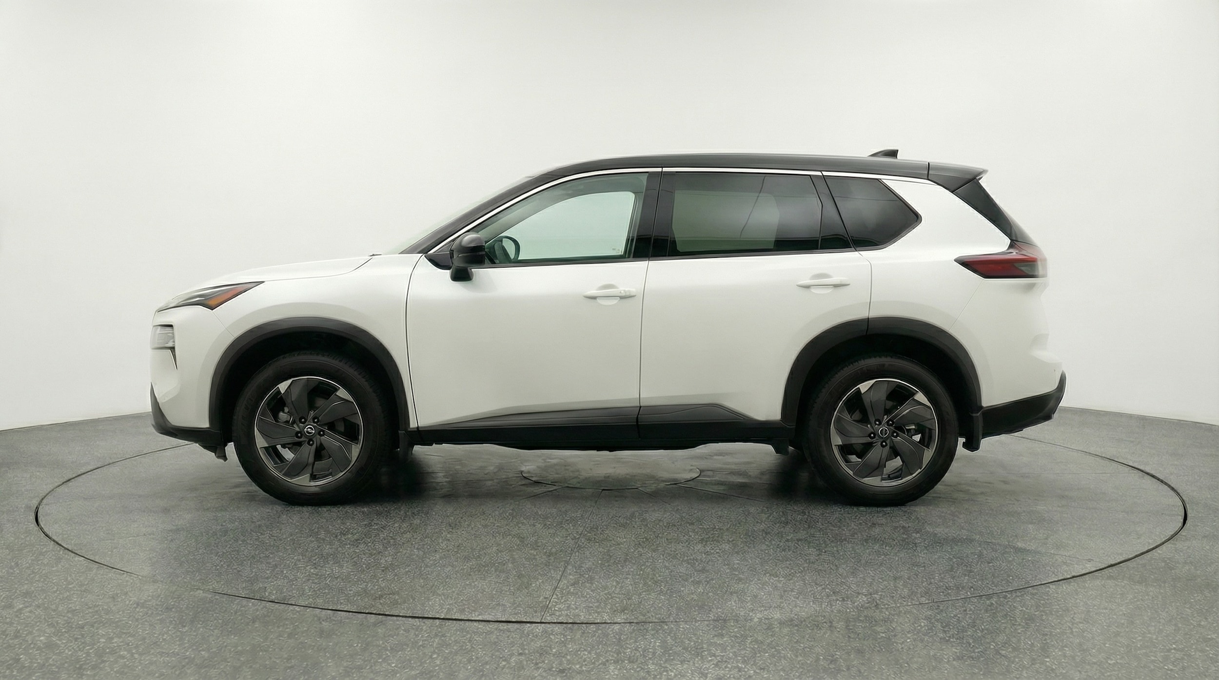 Thumbnail: 2025 Nissan Rogue - 4